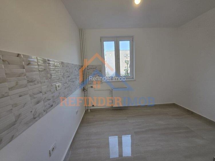 Apartament de vanzare cu 3 camere, renovat, zona Titan - Piata Minis - 5