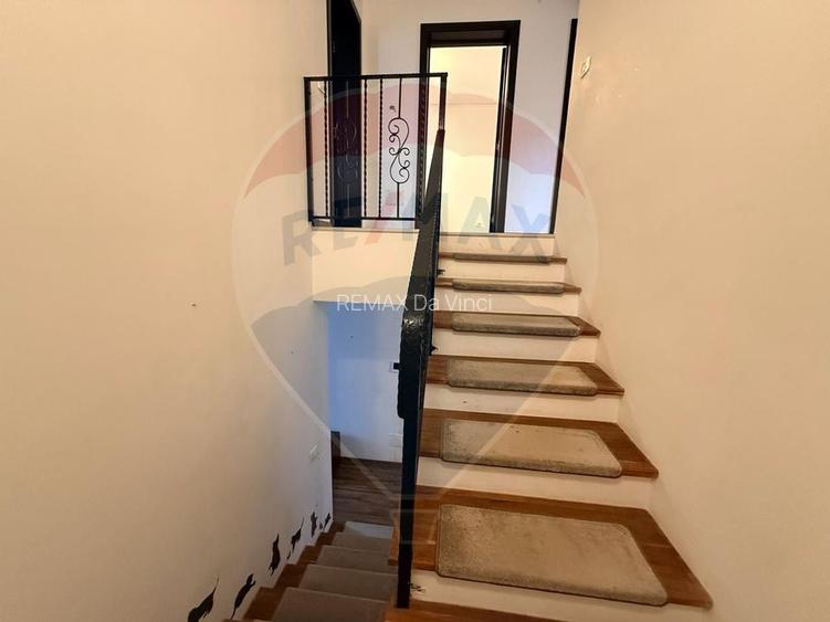 Casă / Vilă cu 4 camere de vânzare in Sanpetru - 11
