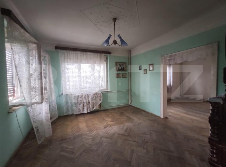 Casa de vanzare, 176 mp, 11 ari teren, Gheorghe Baritiu