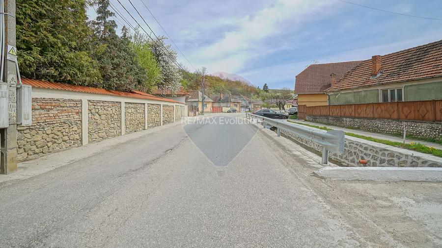 Casă / Vilă cu 4 camere de vânzare - 14