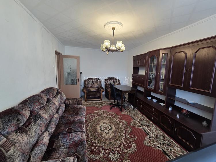 VANZARE APARTAMENT 4 CAMERE zona REUBLICII-NORD - 2