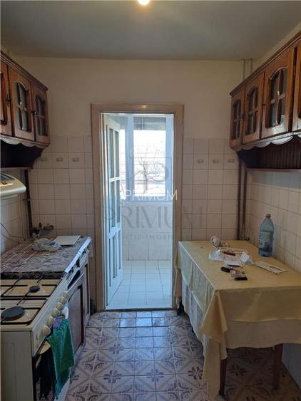 LIPOVEI |3 CAM | DECOMANDAT | ET.1 | 2 BALCOANE | CENTRALA | ZONA EXCELENTA - 2