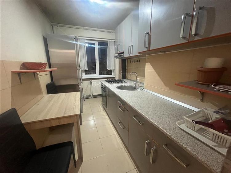 Apartament 2 camere si balcon zona Stefan cel Mare - 10