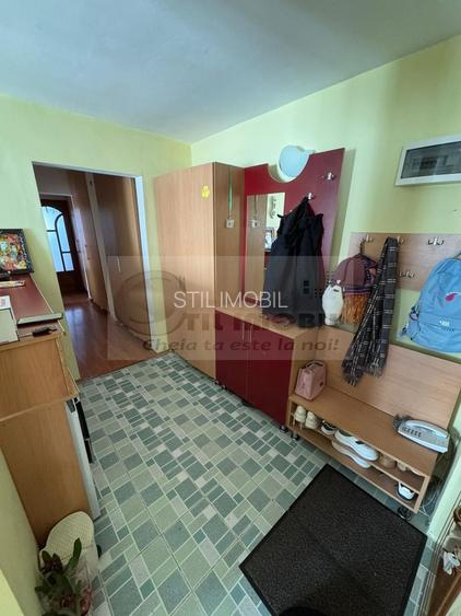 Apartament cu 3 camere – 71 m.p.- Nicolina 2, geam la baie - 10