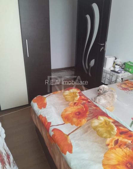 4 camere, semidecomandat,  10/10 -Drumul Taberei-Aleea Pascani - 4