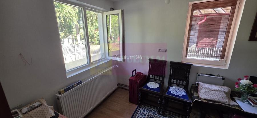 Casa de vanzare cu 5 camere în Mislea - 2