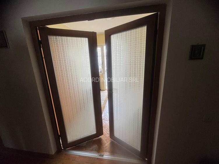 Apartament 3 camere zona Peninsulara - 3