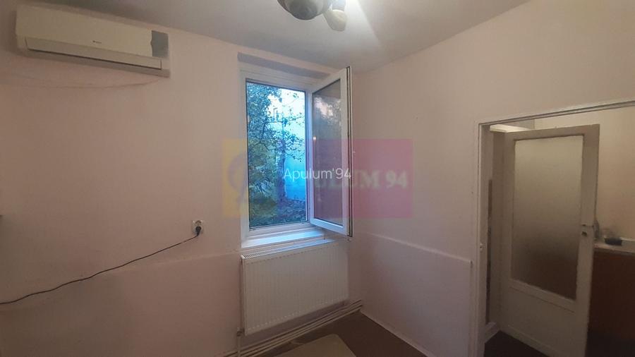 Casa în Ultracentralul Bucureștiului la preț mic (casă mică) - 14