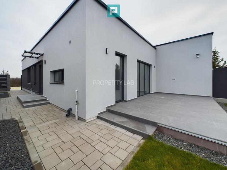 Duplex modern, pe parter, amplasat într-o zonă liniștită din Moșnița Nouă - 18