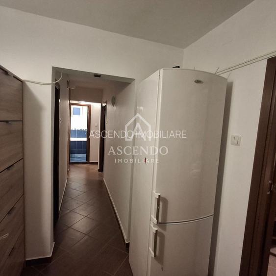 3 camere decomandat Militari Uverturii, etaj 1, loc parcare - 9