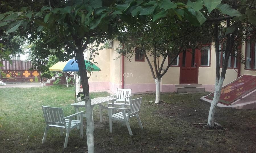 Casa deosebita zona centrala si linistita  - 4