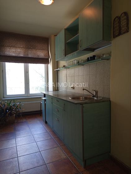 2 camere ideal investitie/regim hotelier metrou Piata Romana langa scara - 10