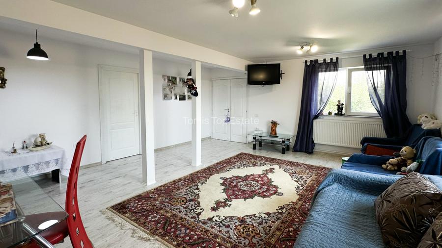 Casa cu 4 camere si garaj cu rampa-teren 500 mp-jud. Constanta - 13