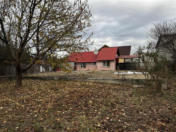 CASUTA MODESTA CAMPINEANCA - 3