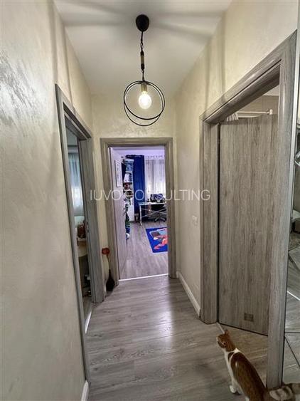 Vanzare Apartament 3 camere Semidecomandat  Cartier Solar - 8