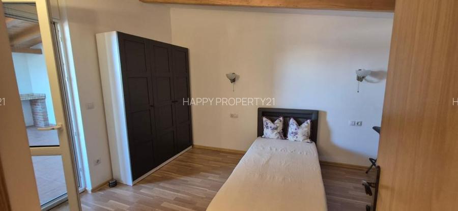 Casa de Vanzare Strada Ofrandei - 9