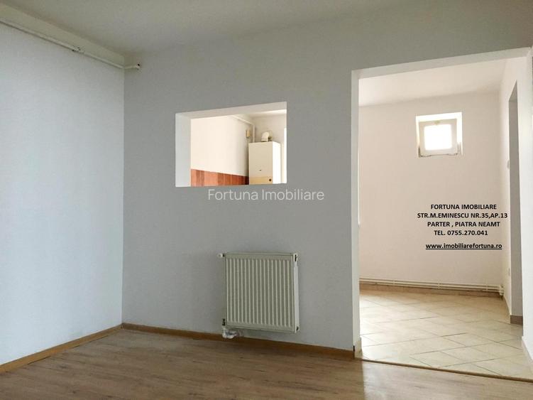 Apartament 3 camere, cu boxa, zona BCR - 3