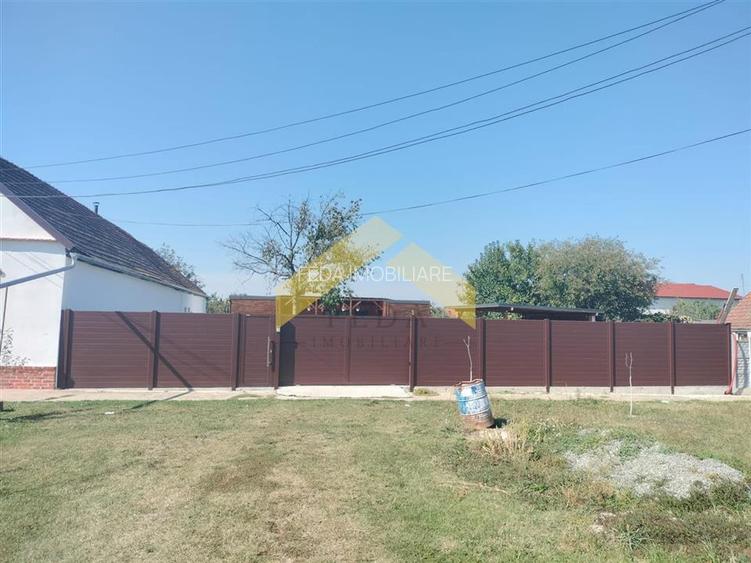 Casa cu trei camere  din containere  Frumuseni - 11