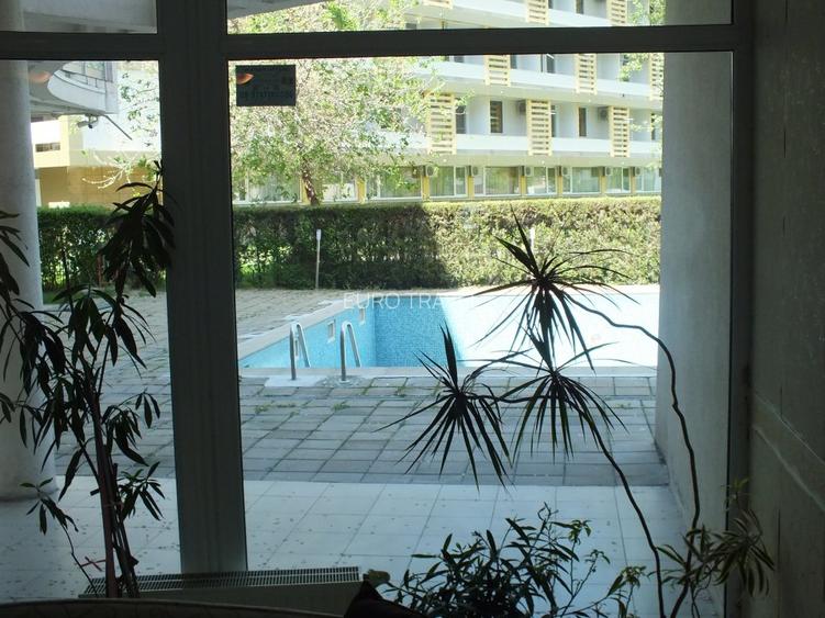 apartament 3 camere ,  St. Vlas (Piano Bar), pt. lunile de vara 1500 euro/luna - 24