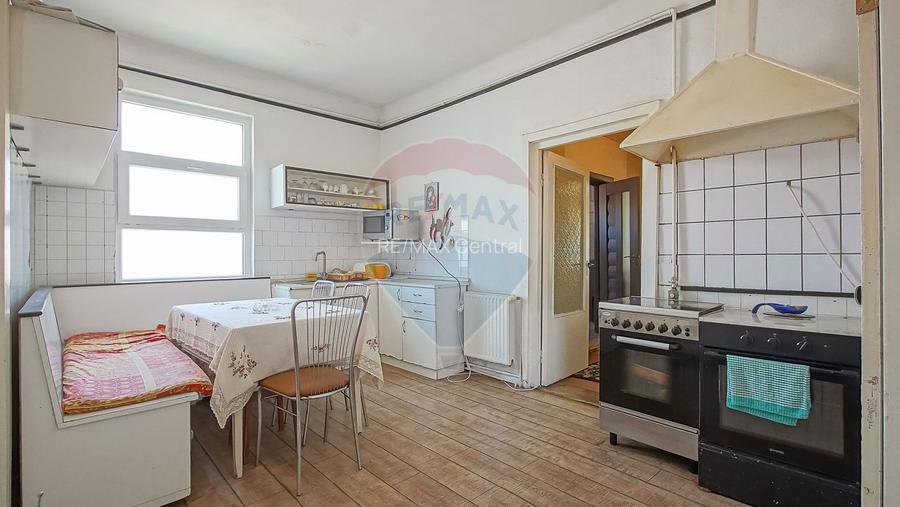 Casă cu 7 Camere + Spațiu Comercial, Oportunitate Rară, Comision 0% - 23