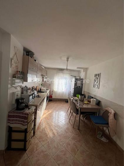 3 camere decomandat | Zona Soarelui | 64 mp utili - 4