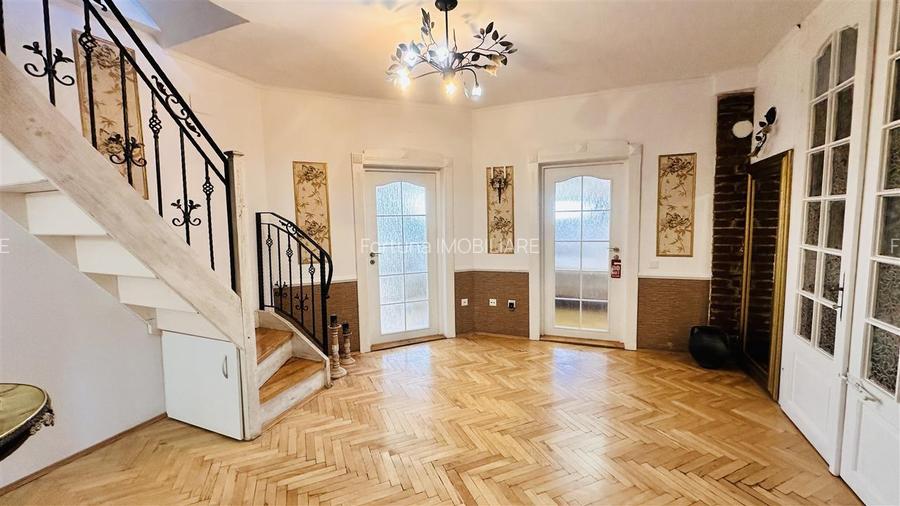 Apartament în casa 5camere - scara interioara - Magazin Star - 9
