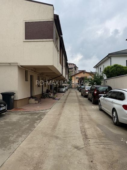 Casă înșiruită complet mobilată + curte+ 2 parcari în complex inchis! - 41