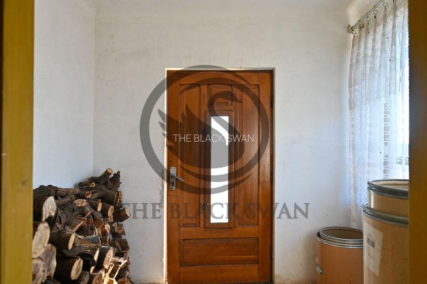 Casa cu 6 camere de vanzare | Zona Ultracentrala, Baicoi | Comision 0% - 20