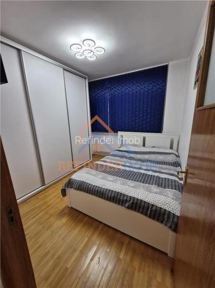 Vanzare apartament 3 camere, zona Trapezului - 3