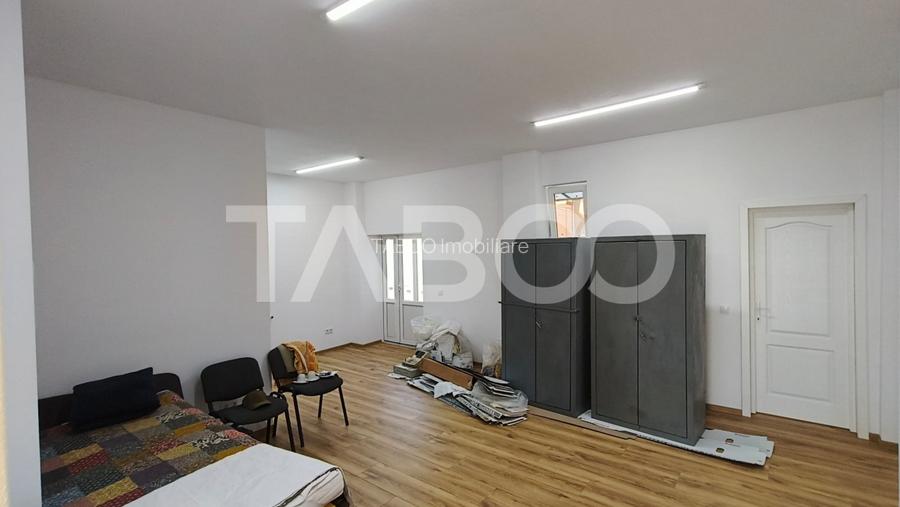 Spatiu comercial de inchiriat in Sebes zona centrala - 3