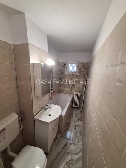 103000 euro!! 4 camere renovate .. Circumvalatiunii .. etaj 3 - 5