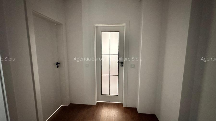 Ap 2 camere dec 54mp utili balcon 13mp Orhideea D-na Mall Selimbar. - 4