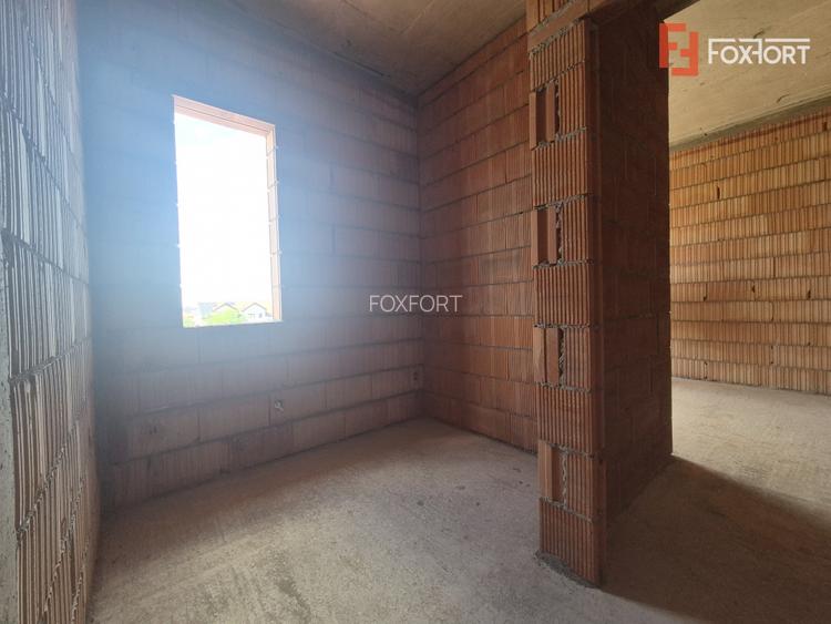 Duplex cu 4 camere de vanzare in localitatea Dumbravita - 17