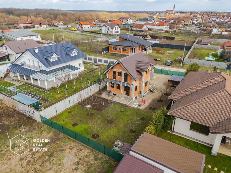 Casa noua la gri in localitatea Zadareni, comision 0% - 13