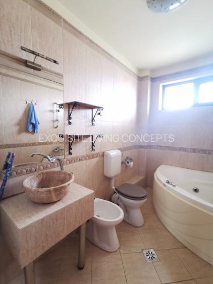 Apartament 3 camere | 2 bai | parcare | curte comuna - 11