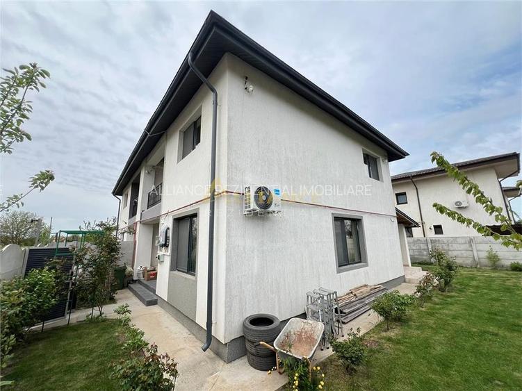Vila tip duplex ~ 4 Camere 2 Bai ~ Teren 248 mp - 13