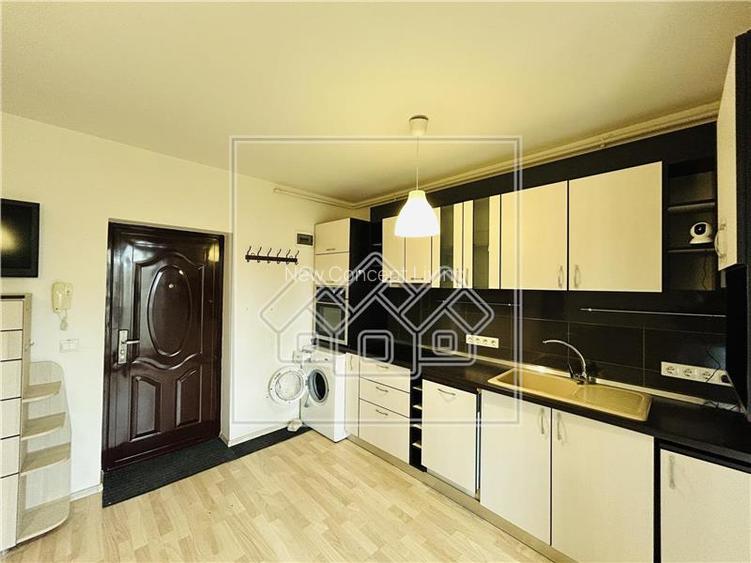 Apartament de vanzare in Sibiu - 2 camere, balcon, boxa - zona buna - 3