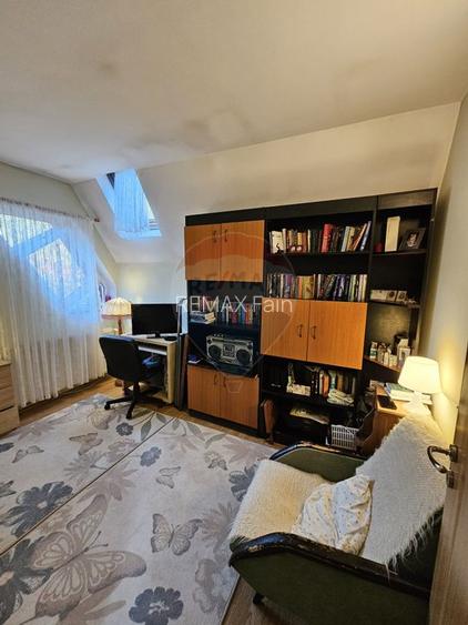 Vila cu 13 camere de vanzare - 28