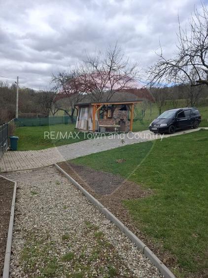 Casă / Vilă cu 3 camere de vânzare - 18