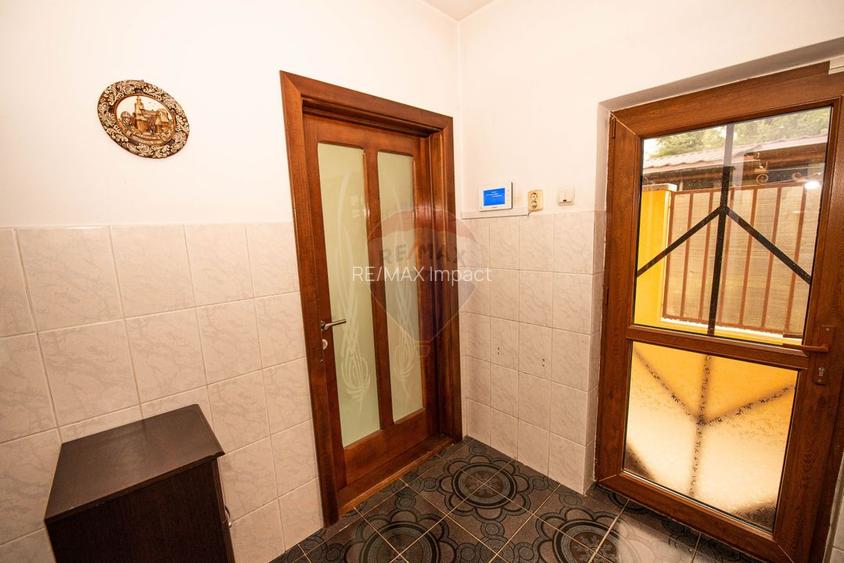 Casa de vanzare 240 mp utili , 6 camere,  teren 1000 mp, Calarasi - 43