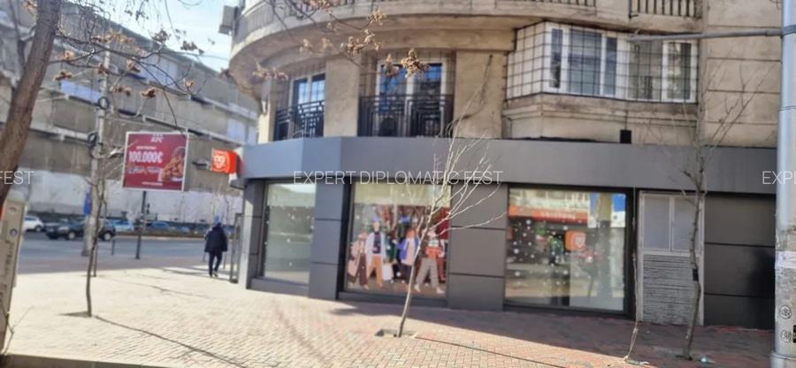 Unirii-Coposu -175 mp- 1.200.000  euro vanzare - 7000 euro  chiria lunara - 7