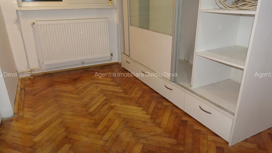 Inchiriez apartament cu 2 camere in Deva, zona Dacia, etaj 3, bloc de 4 etaje, - 6
