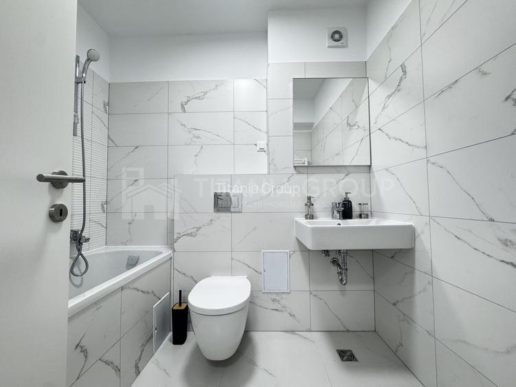 Prima inchiriere - apartament 3 camere decomandat, 2 băi, parcare, boxă, Coresi - 9