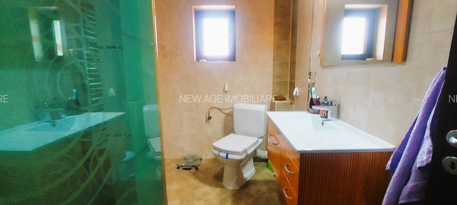 Industriilor-cartier 23 August, P+1, garaj si anexe,teren 389m.p, comision 0%. - 36