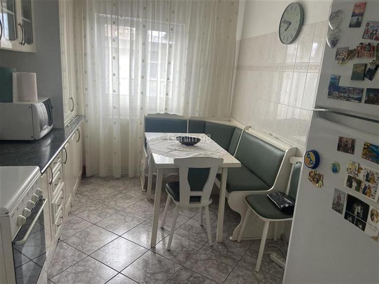 Apartament 4 camere , zona centrala -2 Stejari , decomandat , imbunatatit , mobi - 16