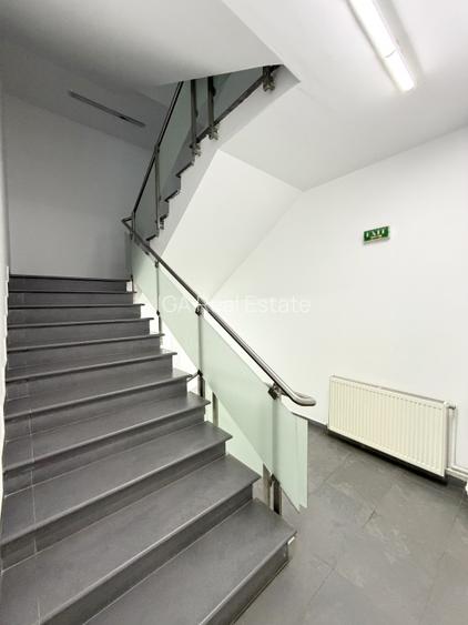Spatiu comercial/birouri in cladire premium cu locuri de parcare - 6