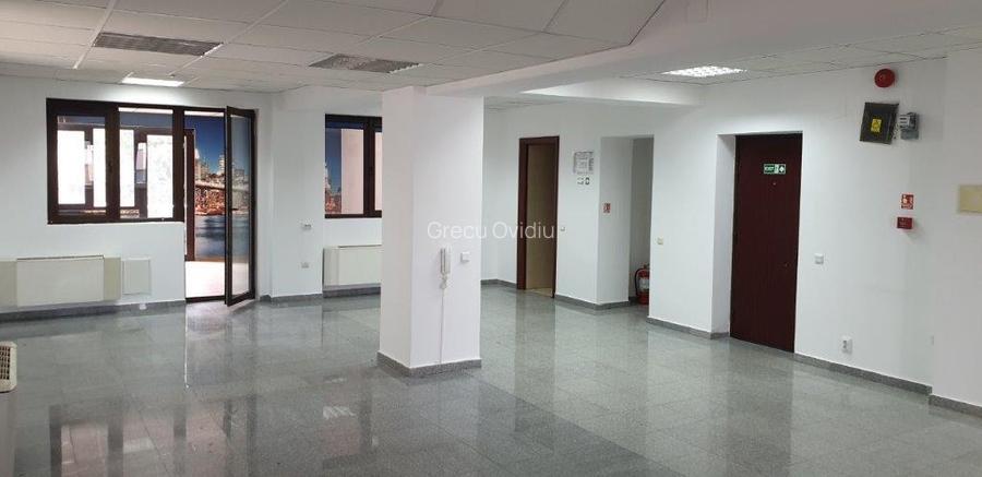 Vanzare cladire birouri - 8