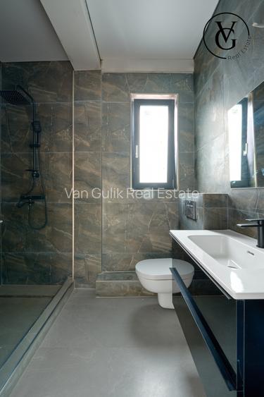 Vila modernă - finisată -terasă circulabila vedere lac și mare - 12