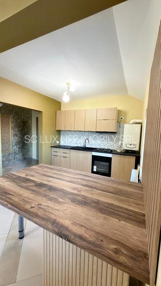 Vand apartament 3 camere Dambovita mansarda 92000 euro - 15