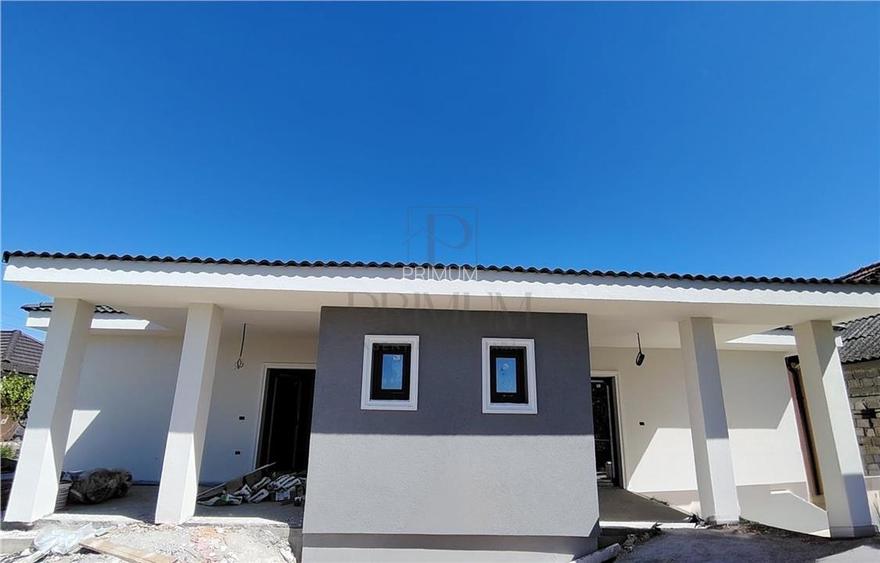 Duplex la asfalt - personalizare interioara - 3 bai - 3
